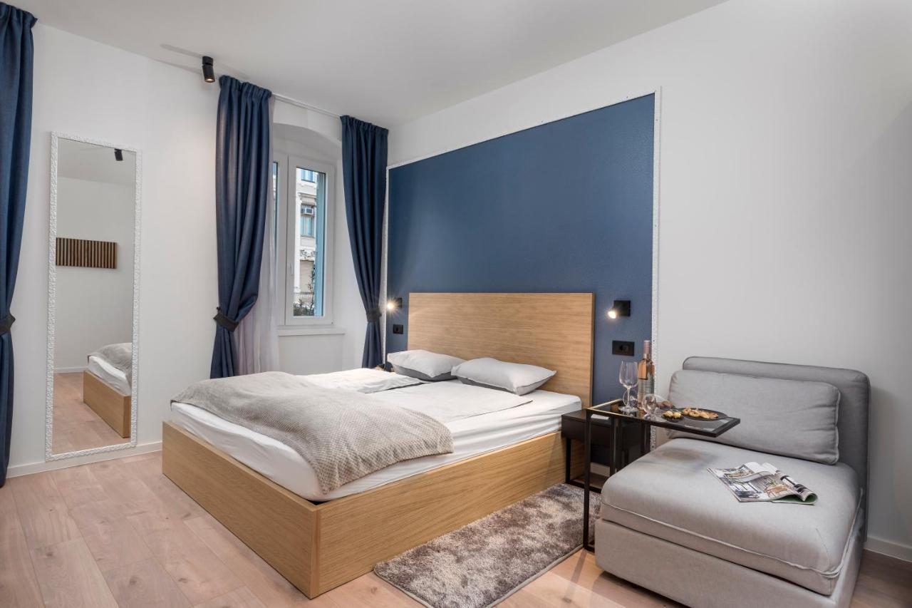 Deluxe Apartments "In The Center" Rijeka Exterior photo